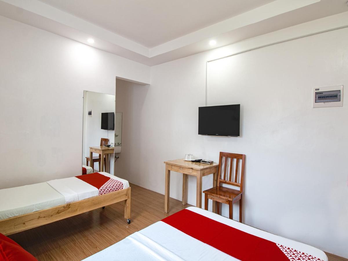 Oyo 777 Rn Guesthouse Moalboal Ngoại thất bức ảnh