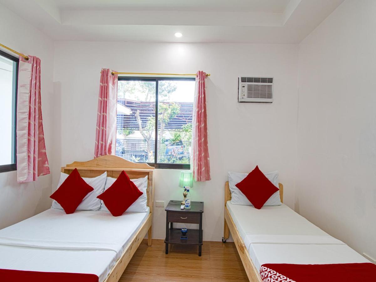 Oyo 777 Rn Guesthouse Moalboal Ngoại thất bức ảnh