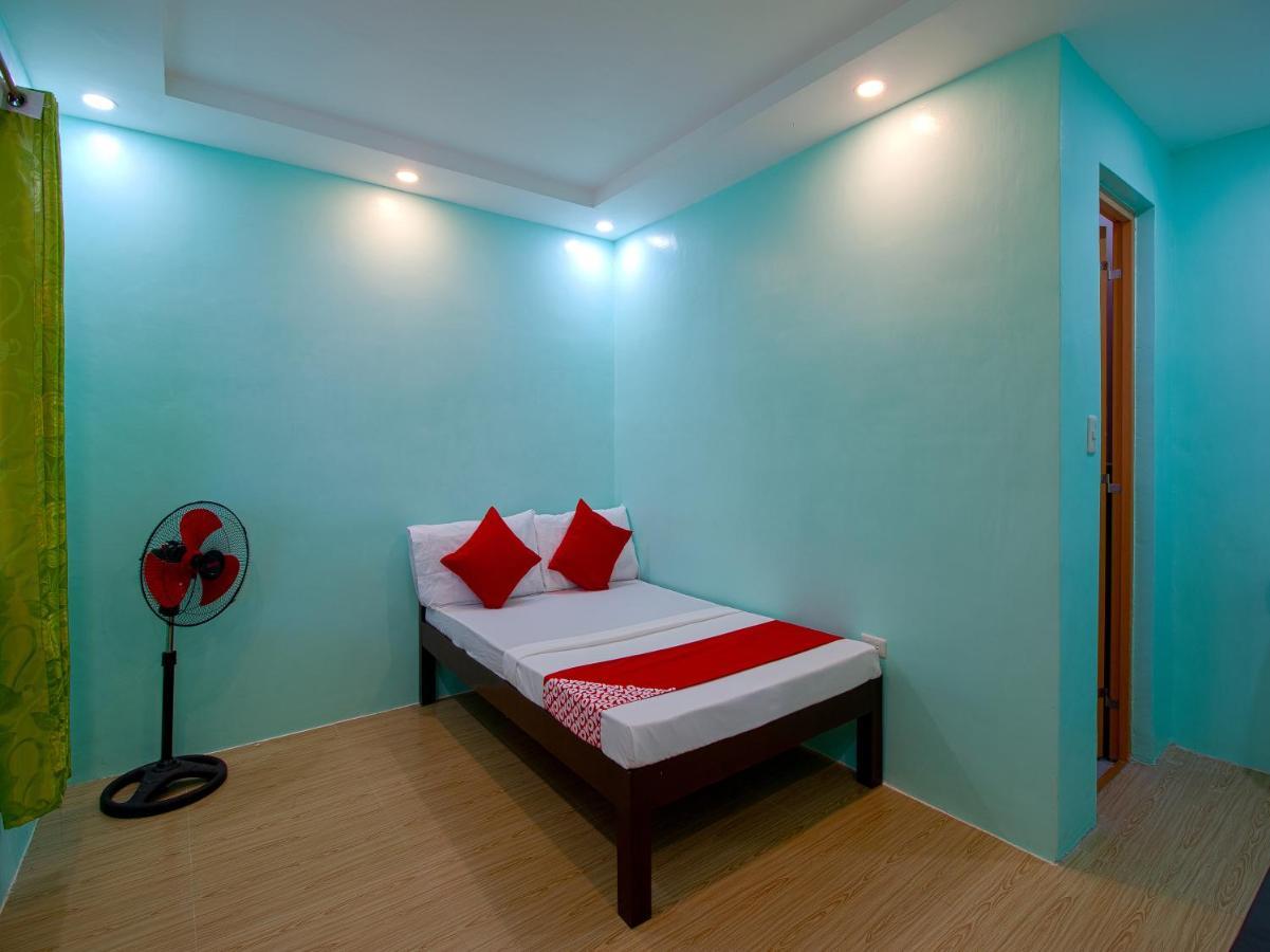 Oyo 777 Rn Guesthouse Moalboal Ngoại thất bức ảnh