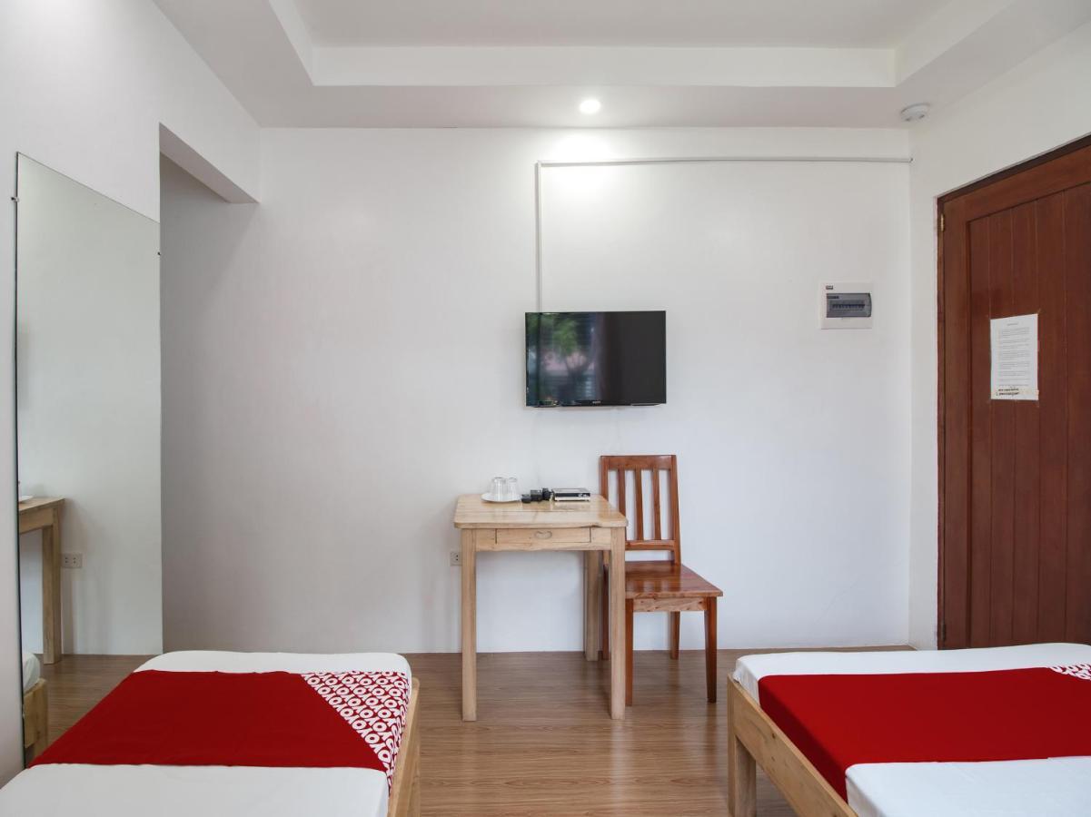 Oyo 777 Rn Guesthouse Moalboal Ngoại thất bức ảnh